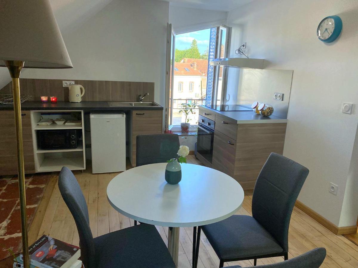 Appartements Cdg Joigny Ngoại thất bức ảnh