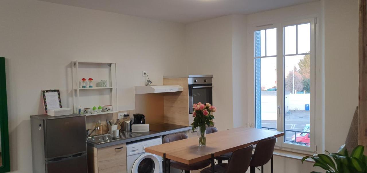 Appartements Cdg Joigny Ngoại thất bức ảnh