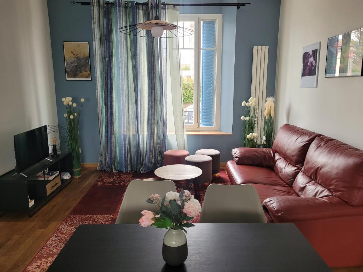Appartements Cdg Joigny Ngoại thất bức ảnh