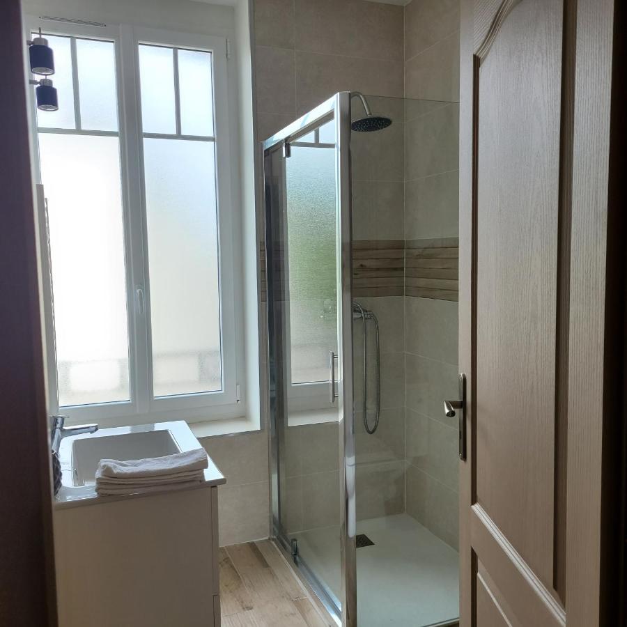 Appartements Cdg Joigny Ngoại thất bức ảnh